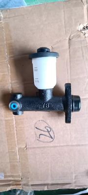 3lCX6800401 		Master cylinder for forklift