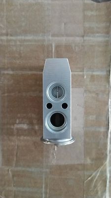 46C8427 Expansion Valve OEM Liugong Accessories Warm Risk Control Valve