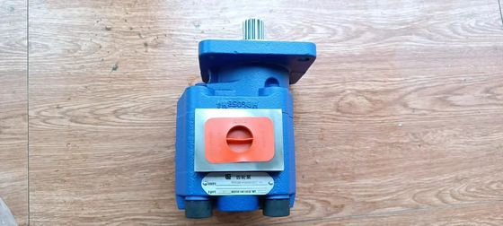 11W0014 gear pump For Liugong Excavator CLG920 CLG922 CLG923 CLG925 Excavator Filter