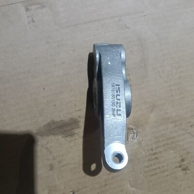 1-87618515 Intake Valve Rocker Arm For Excavator ZX240-3/5、SH240-5、SY235、SY265 Engine ZX240、SK330、CX240