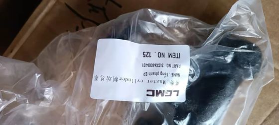 3lCX6800401 		Master cylinder for forklift