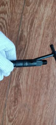 4D32ZT31-22000 		Fuel injector for wheel forklift