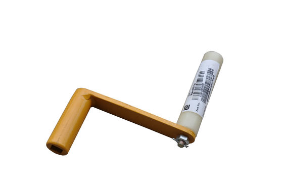Glass Lifting Crank Wheel Loader Spare Parts  24C0037 Shaking Hands